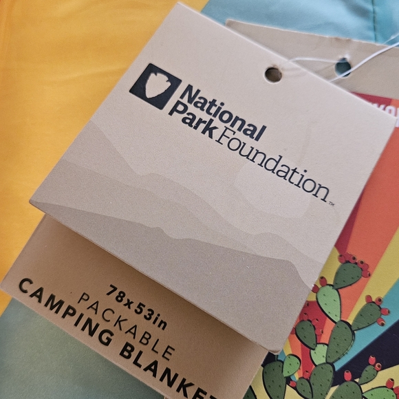 Grand Canyon National Park Foundation Packable Camping Blanket 78x53 NWT - Picture 4 of 5